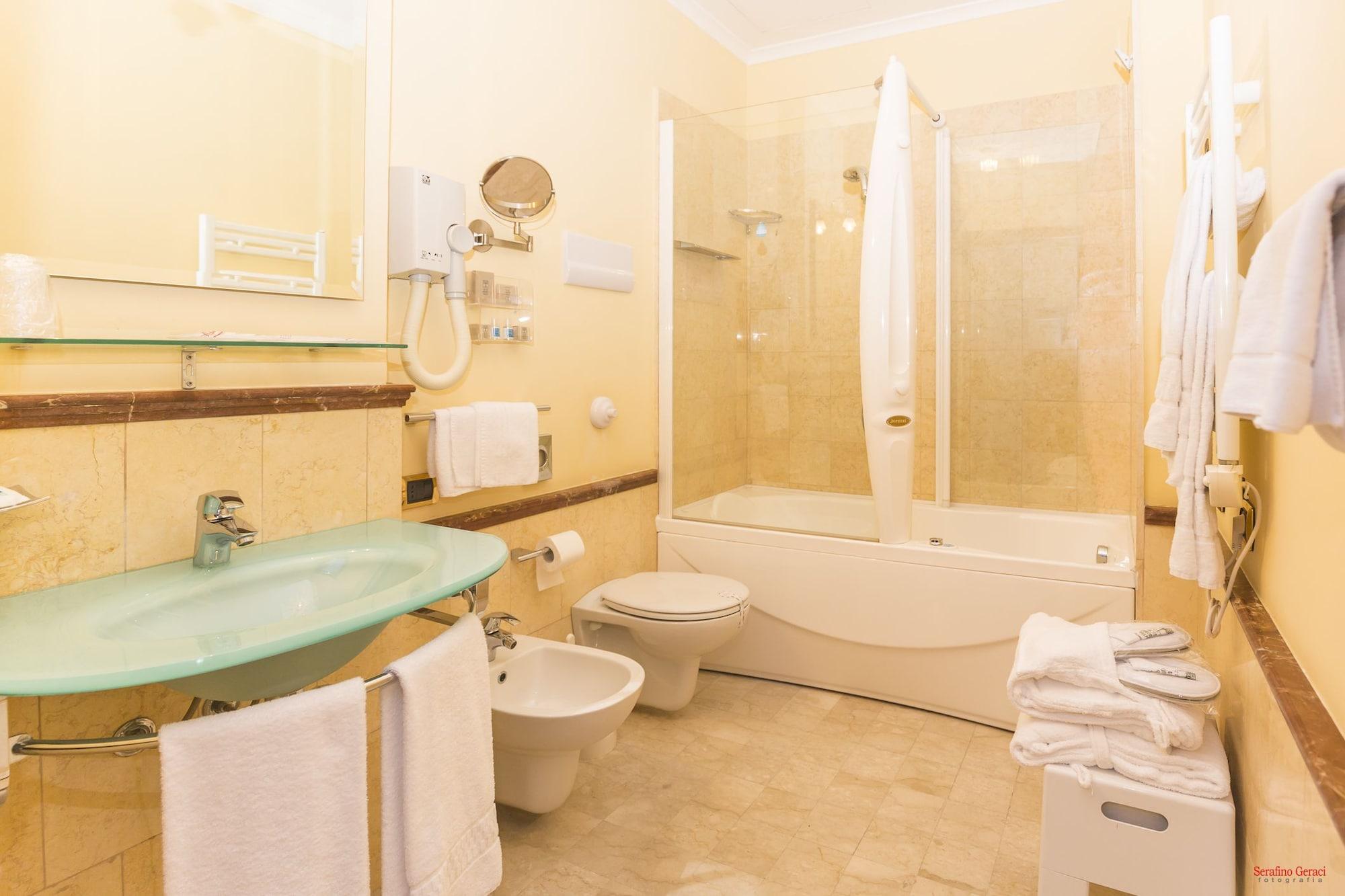 פלרמו Hotel Giardino Inglese מראה חיצוני תמונה